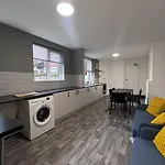 Ξενοδοχείο Oyo Arcadia By Habitat101