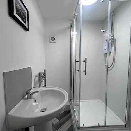 Oyo Arcadia By Habitat101 3*