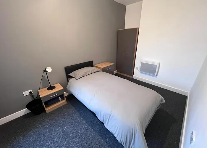 Hotel Oyo Arcadia By Habitat101 3*