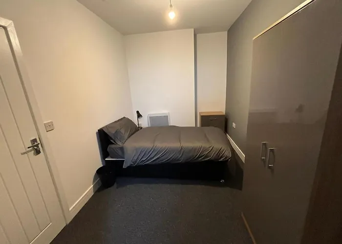 Oyo Arcadia By Habitat101 3*