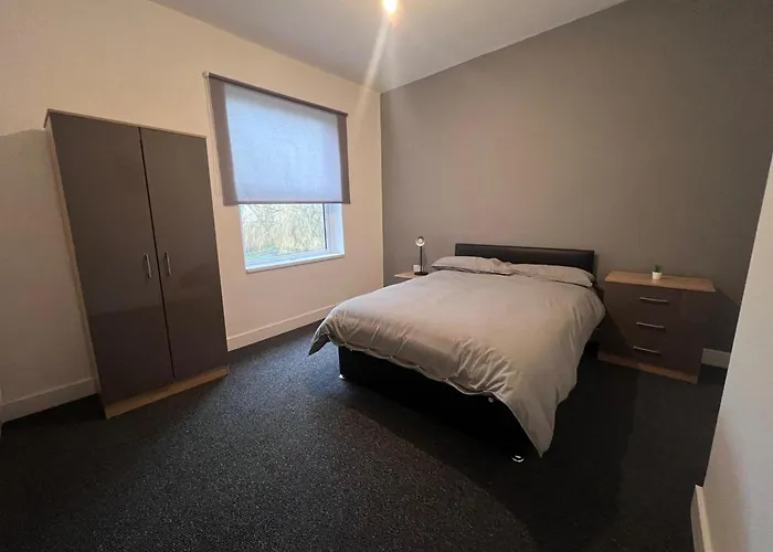 Hotel Oyo Arcadia By Habitat101 3*